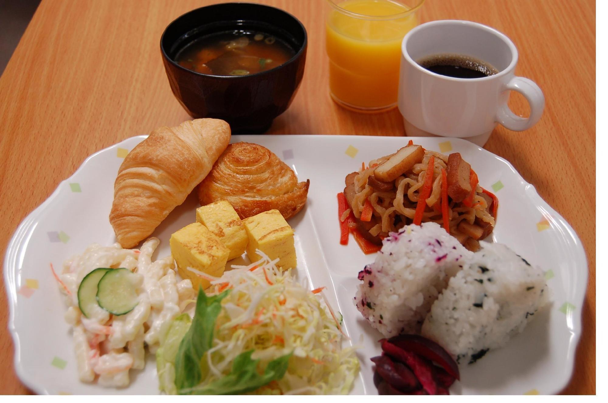 Toyoko Inn Gifu-Hashima-Eki Shinkansen Minami-Guchi Hashima  Buitenkant foto
