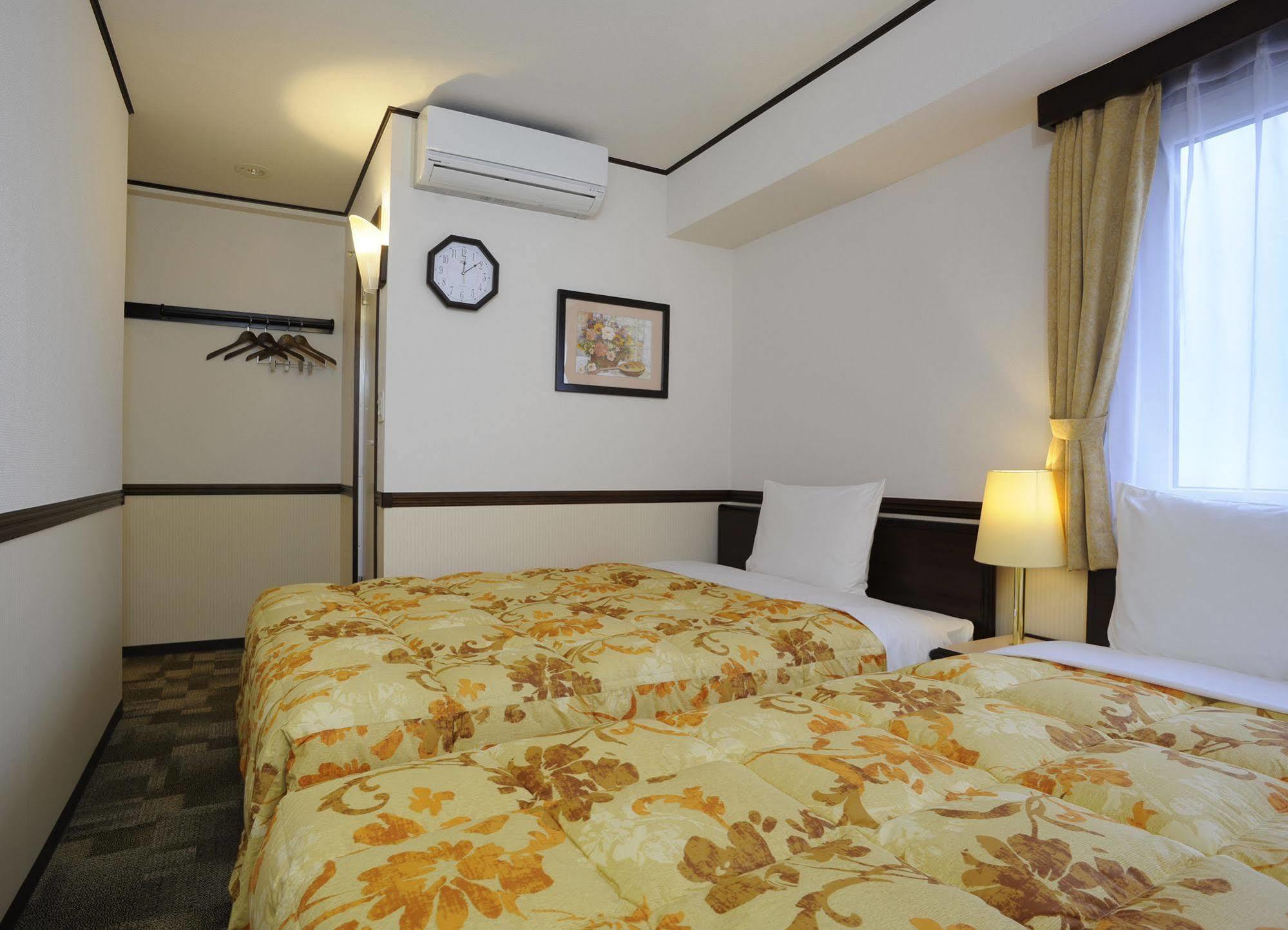 Toyoko Inn Gifu-Hashima-Eki Shinkansen Minami-Guchi Hashima  Buitenkant foto