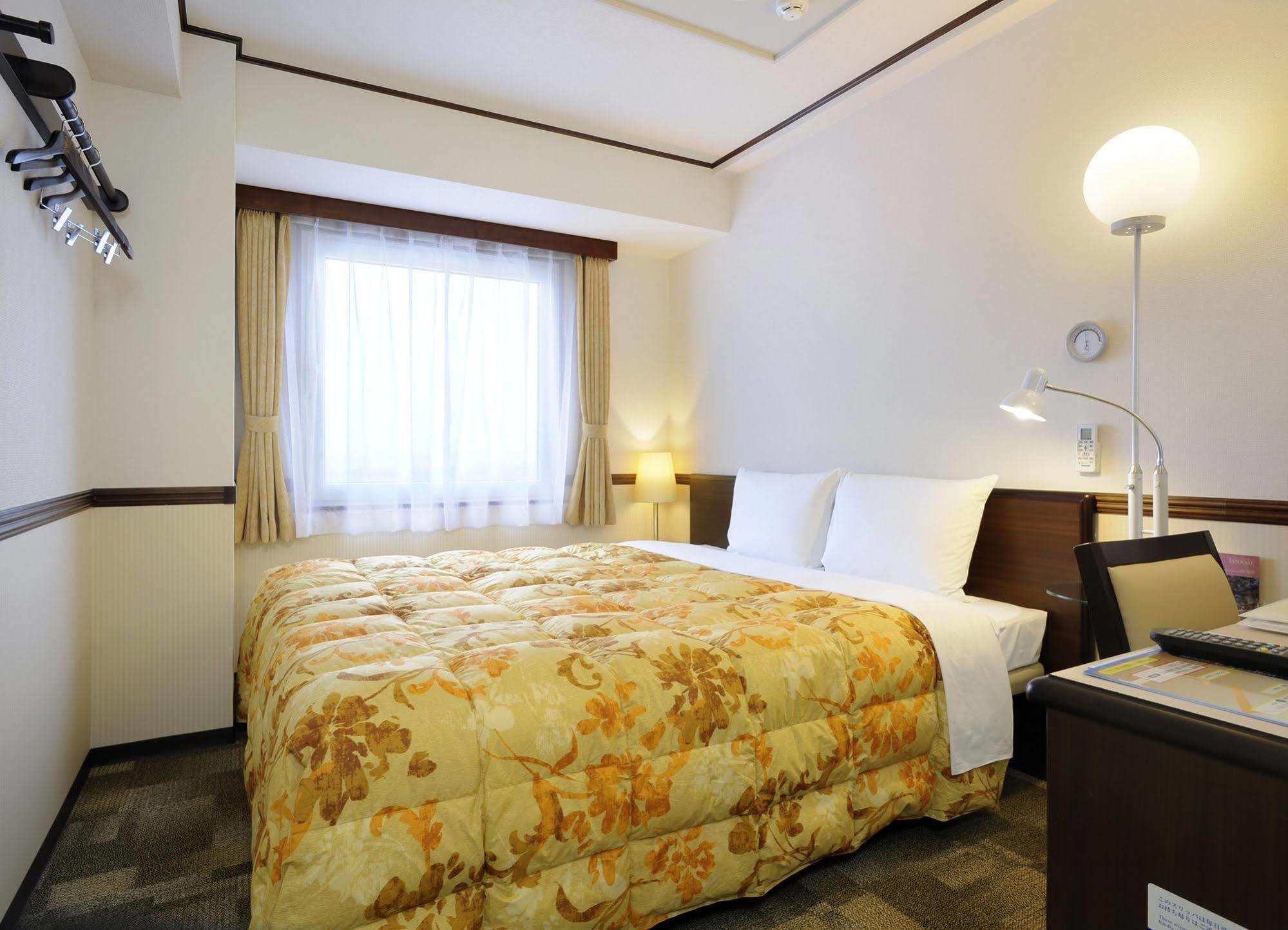 Toyoko Inn Gifu-Hashima-Eki Shinkansen Minami-Guchi Hashima  Buitenkant foto
