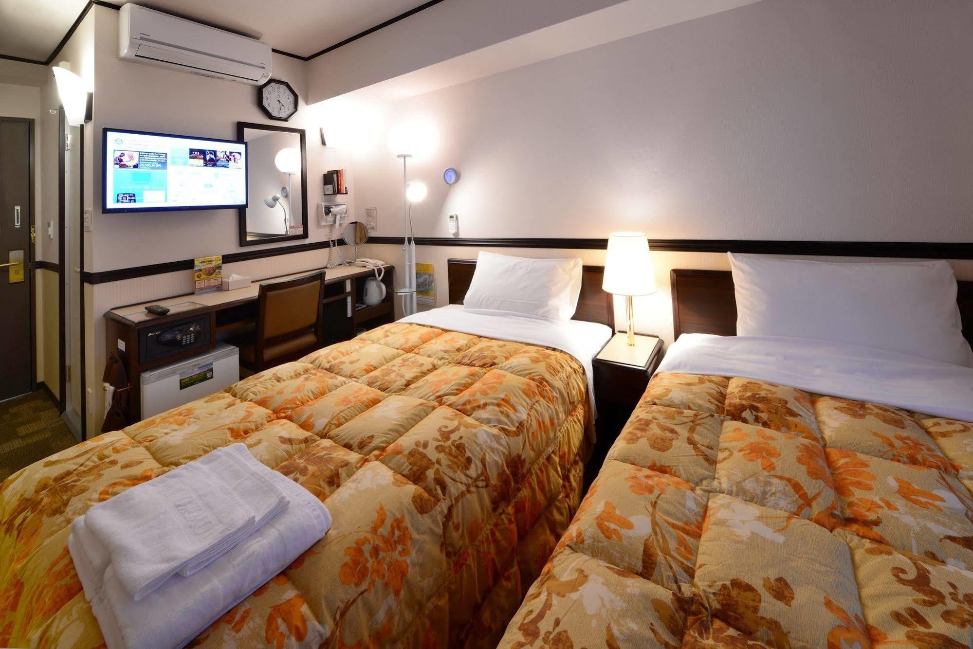 Toyoko Inn Gifu-Hashima-Eki Shinkansen Minami-Guchi Hashima  Buitenkant foto